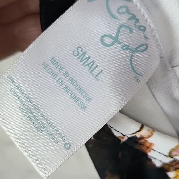 Kona Sol Twist Front Halter One-Piece Swimsuit Floral Print Small Bathing Suit - Picture 4 of 10